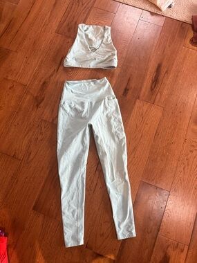 Light blue Active Set - M Sports Bra & High-Waist Leggings S